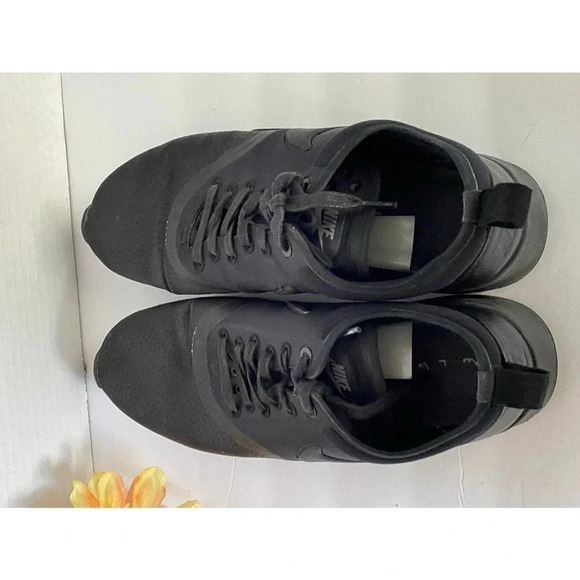 Pre-owned Nike Women's Air Max Thea Ultra Athletic  US 7 Black Running Sneakers - Picture 8 of 8